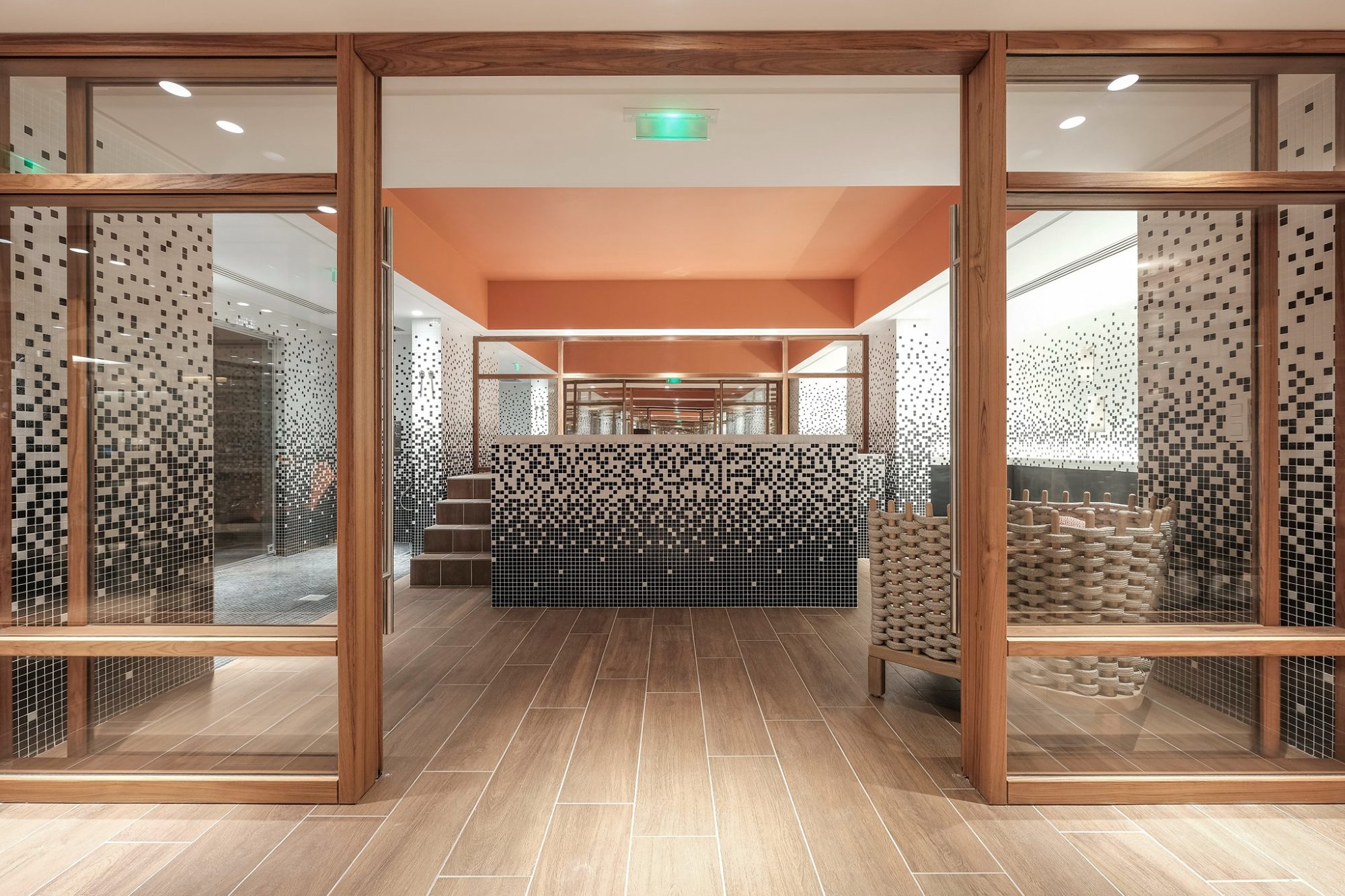 Hôtel Renaissance République Spa 5*, Paris
